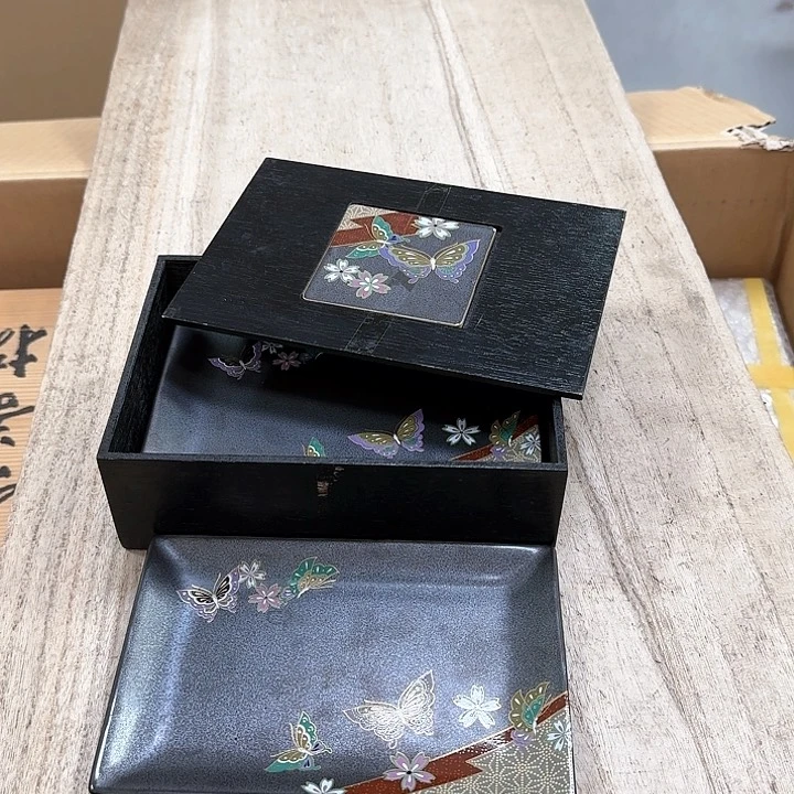 瓷片噗哈哈哈哈哈哈哈哈哈我