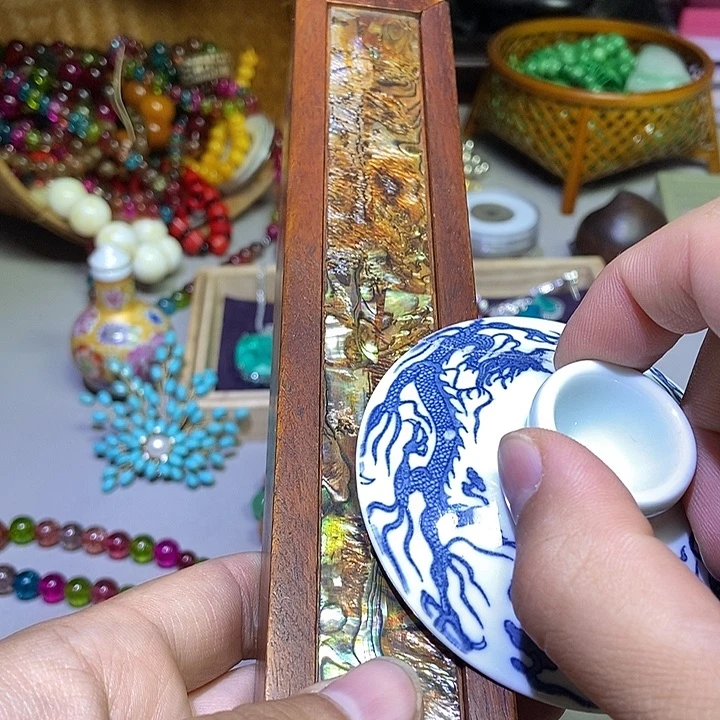 瓷片哈哈哈哈哈哈哈哈哈哈哈哈