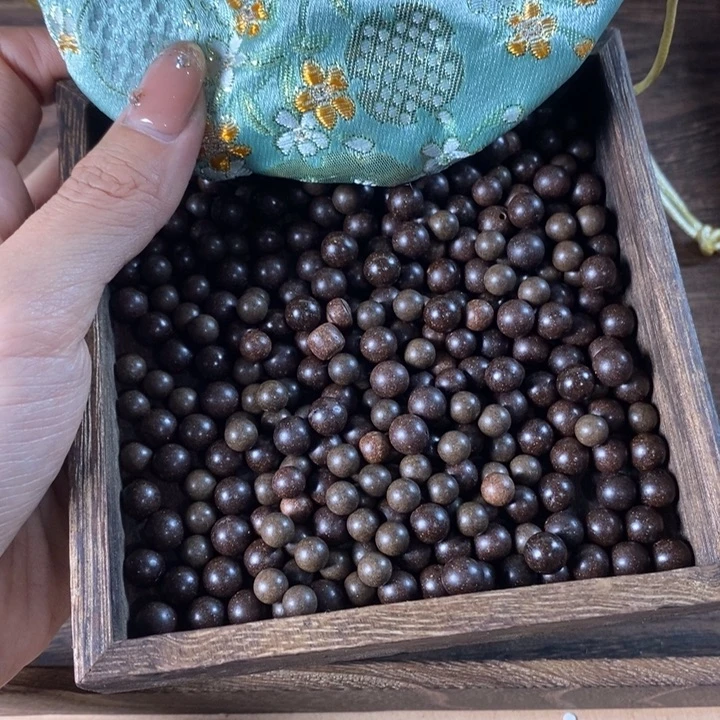 泥塑千伶无打孔瑕疵珠香包约50克