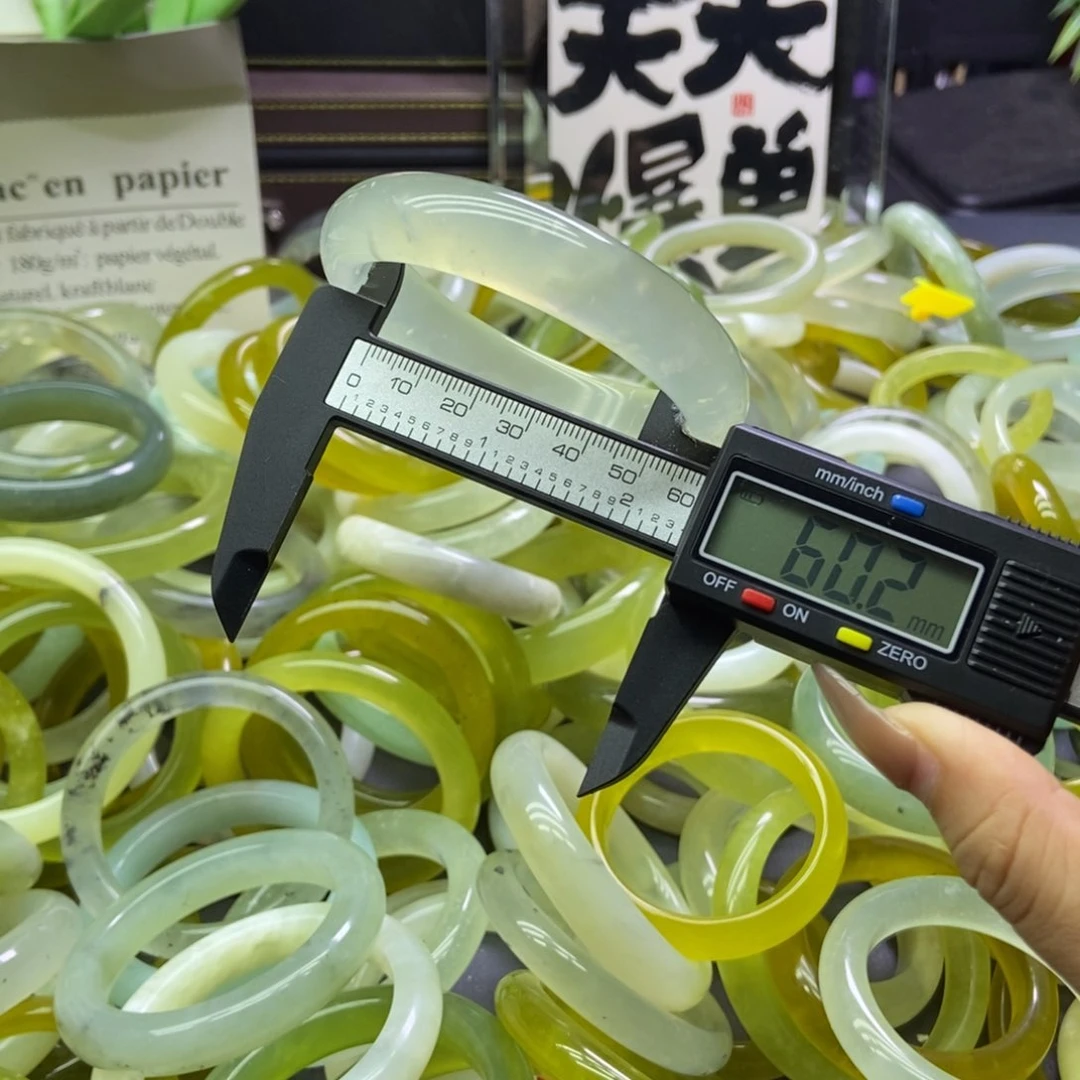 未镶嵌蛇纹石玉手镯44