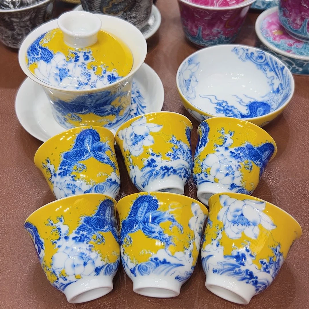 摆件景德镇陶瓷艺术展演厅及景德镇市