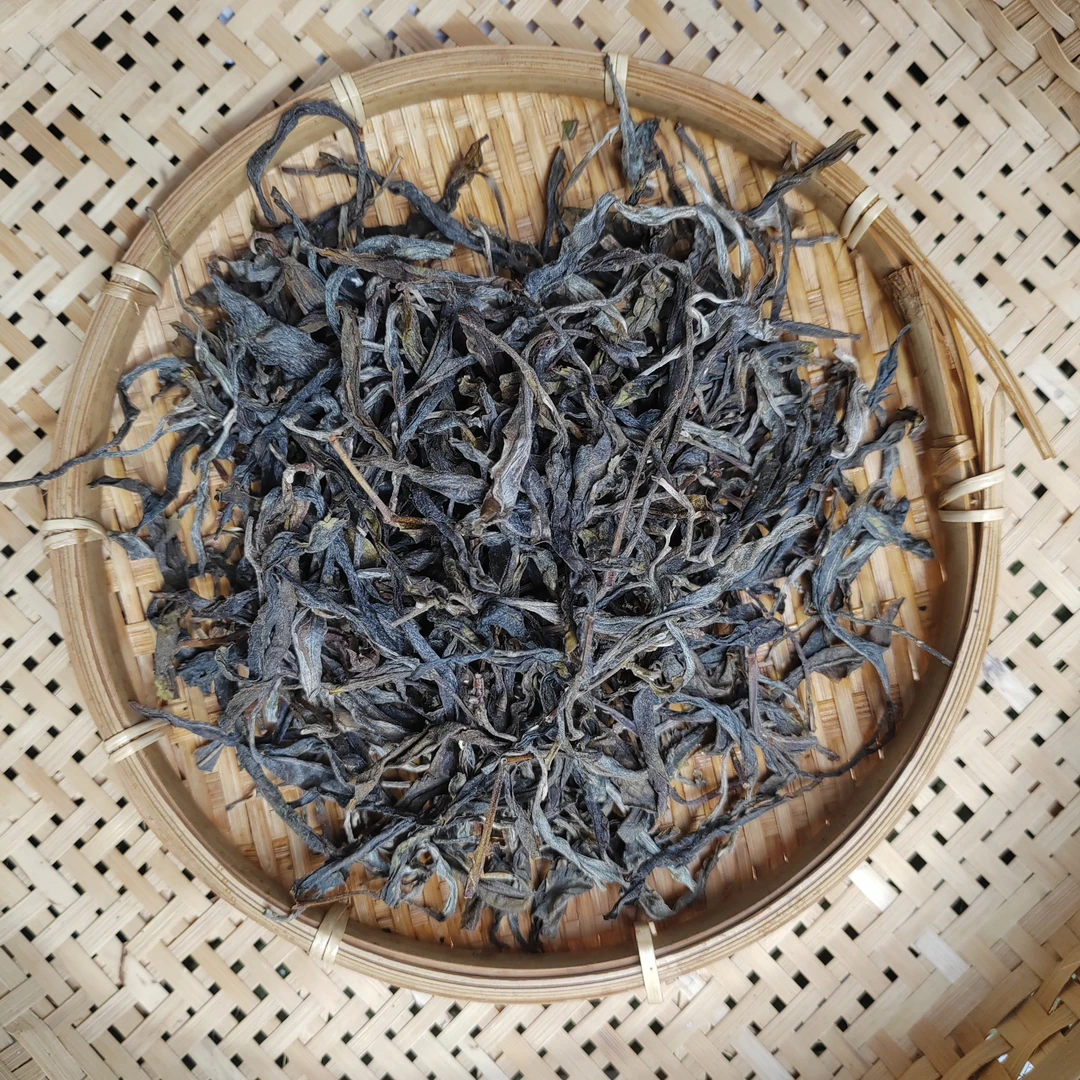 2025年 冰岛.坝歪 大树混采 头春 100克 晒青毛茶 生茶【501】11-20