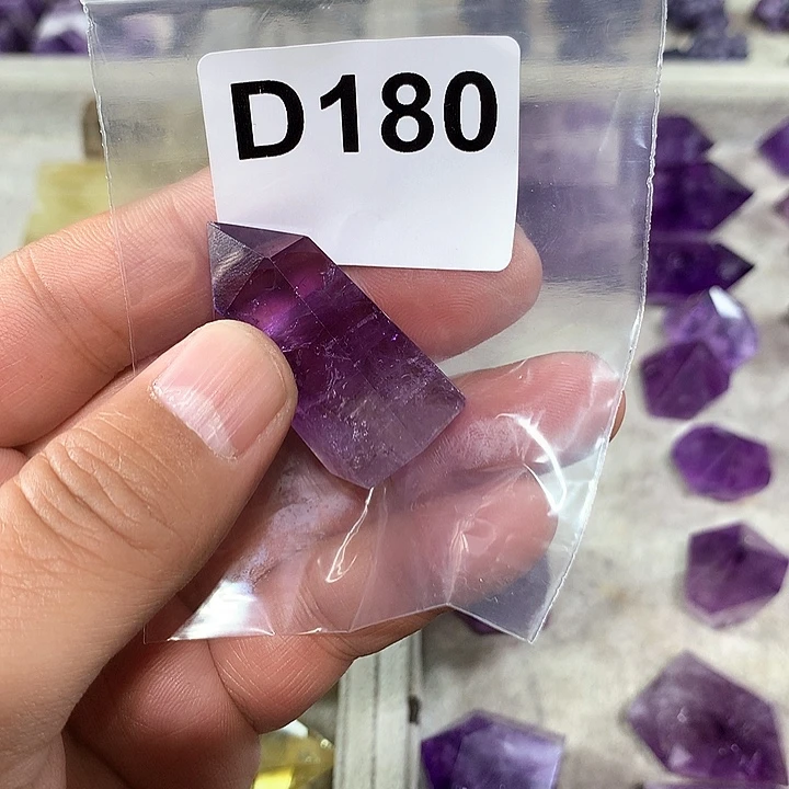 紫晶天然水晶柱子D180未镶嵌星***?