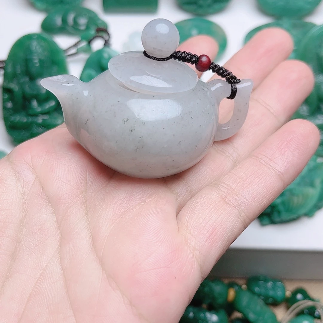北***星未镶嵌独山玉把件