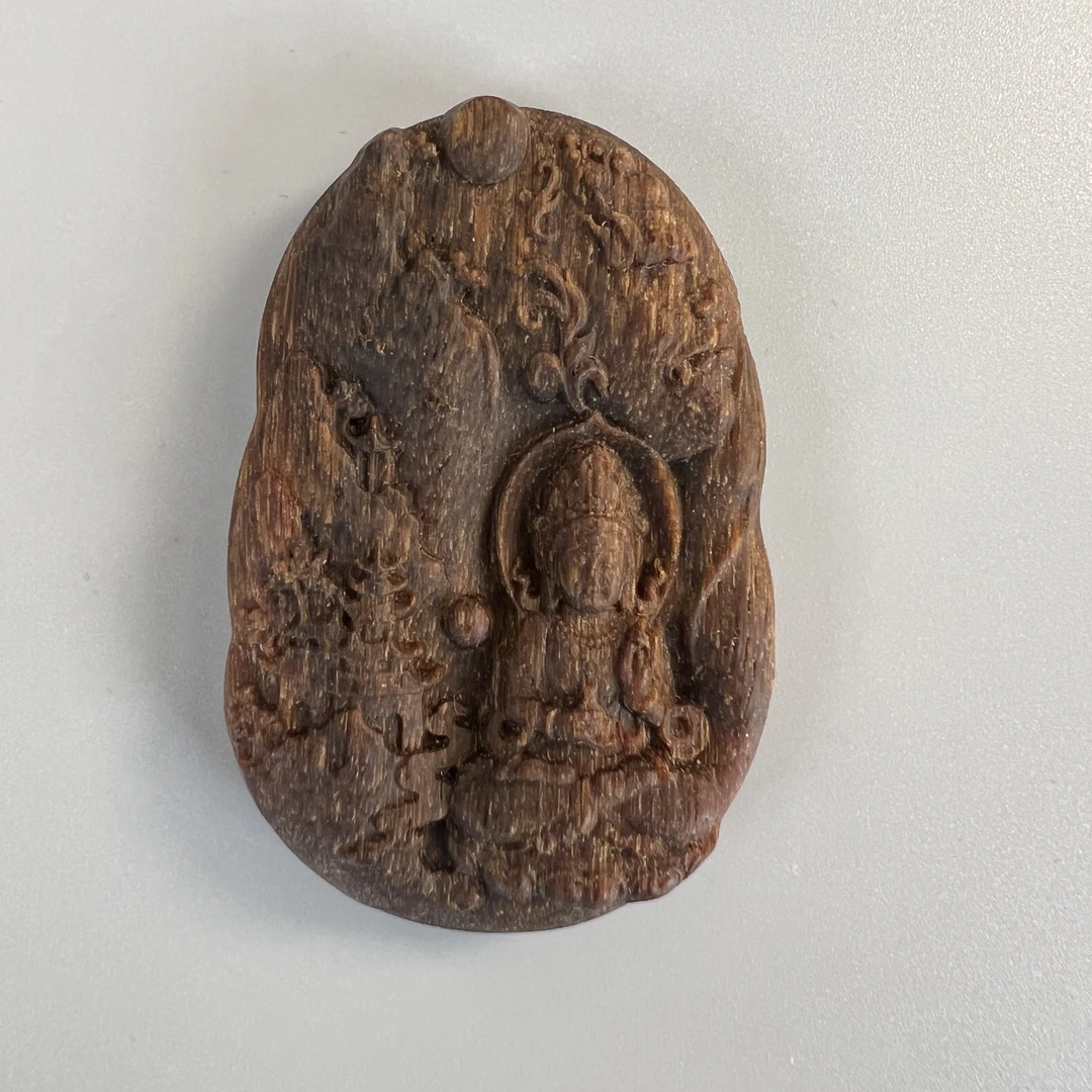Z-166【老东马绿底粗纹】沉香吊牌 约60x40x10mm，16.9g