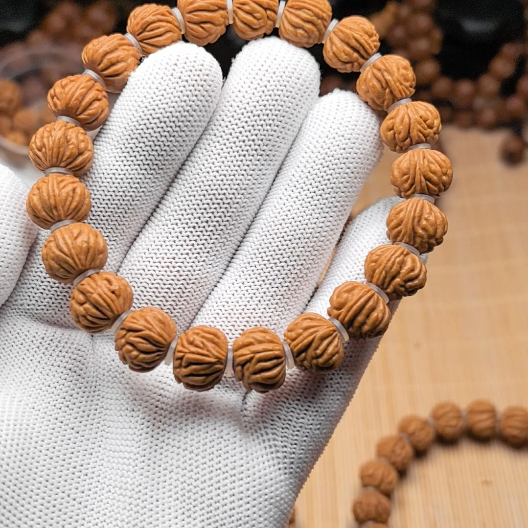 桃核吊坠小金豆手串