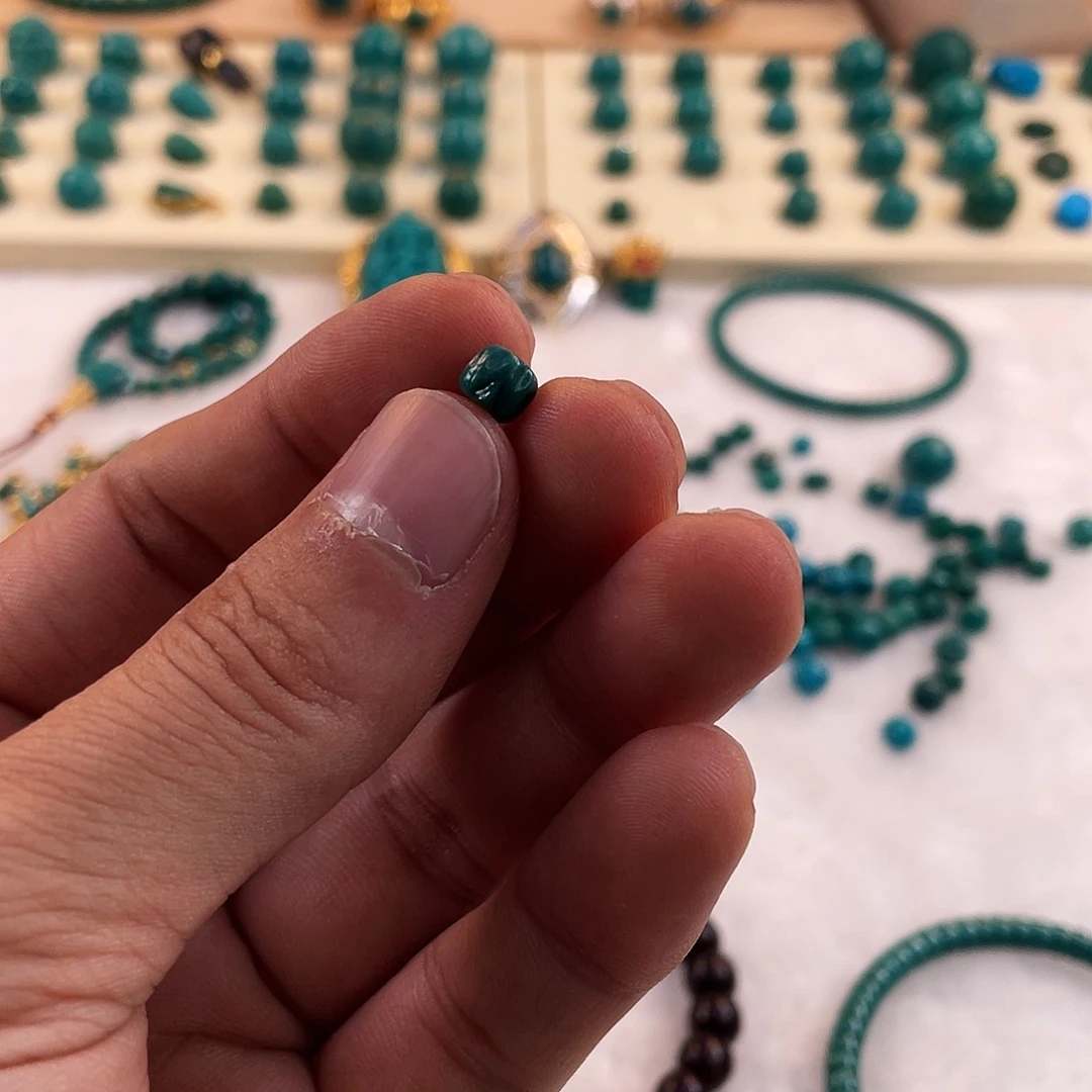 W****绿松石未镶嵌耳饰