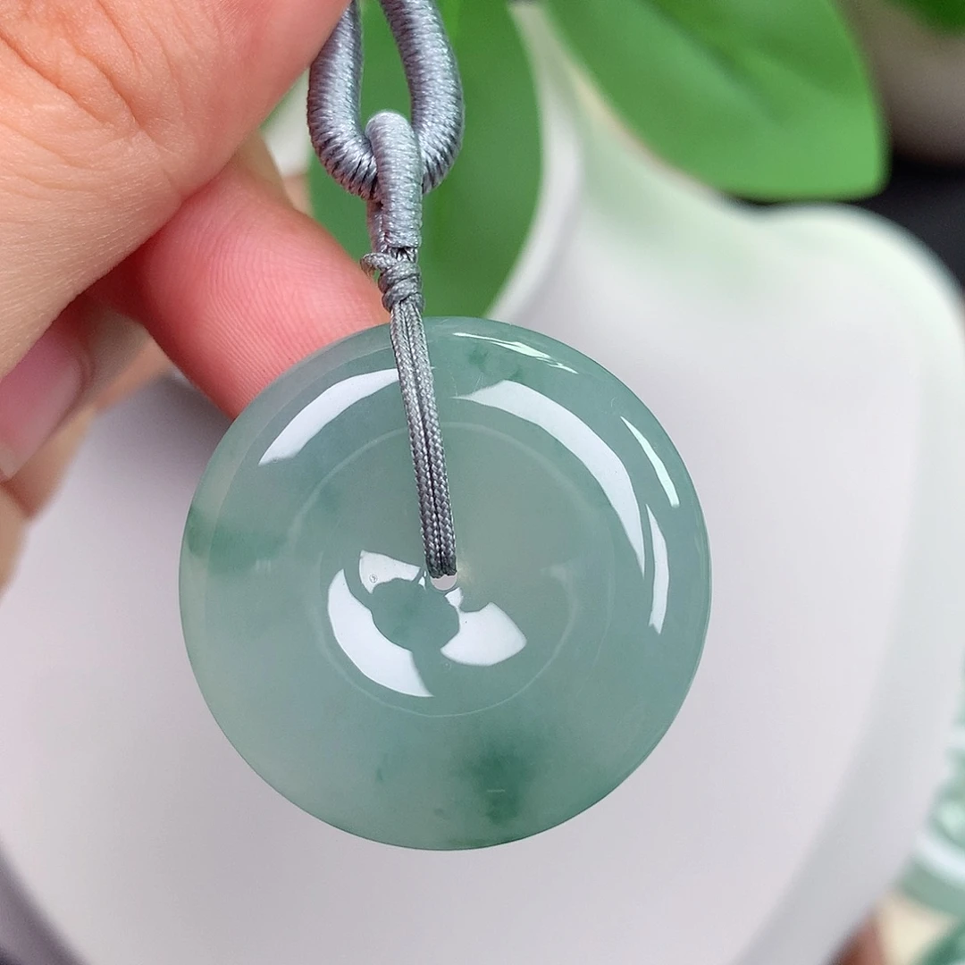 颈饰未镶嵌翡翠平安扣 29.8x6.1mm