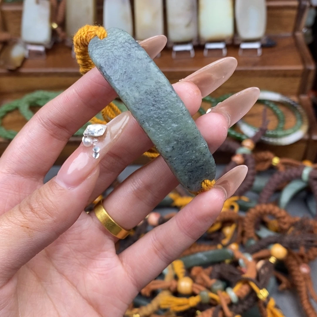 和田玉颈饰未镶嵌幡***₉