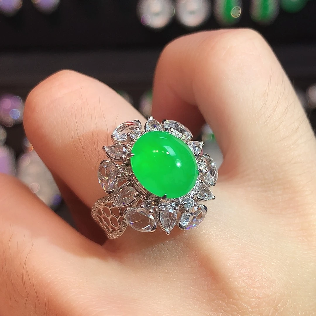 翡翠18K金镶嵌戒指高冰黄阳绿蛋面戒指