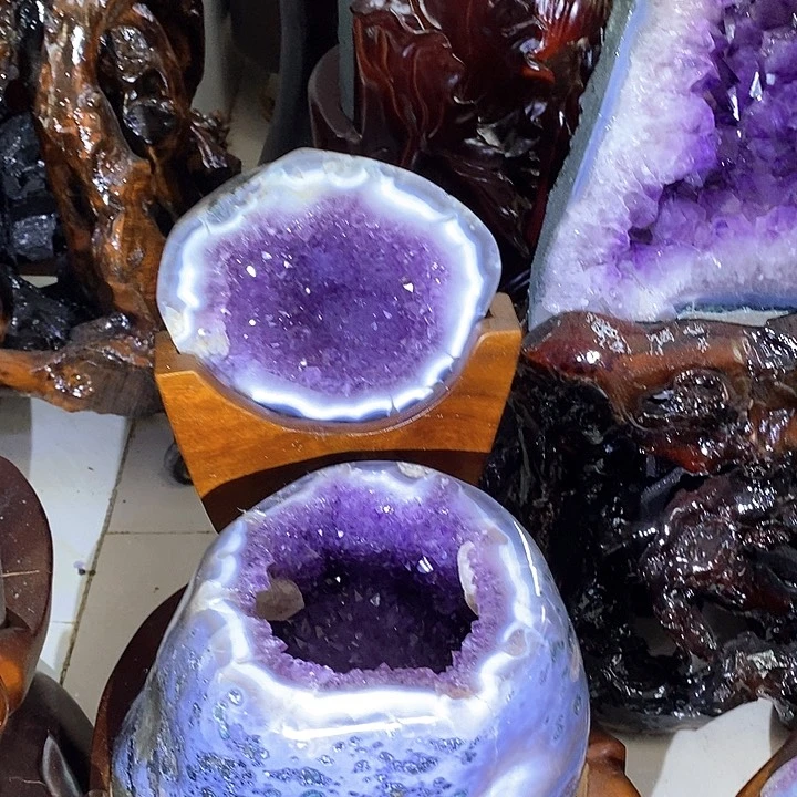 未镶嵌水晶大型摆件（非配饰）