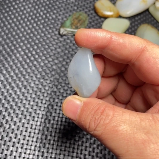 和田玉（子料）未镶嵌颈饰