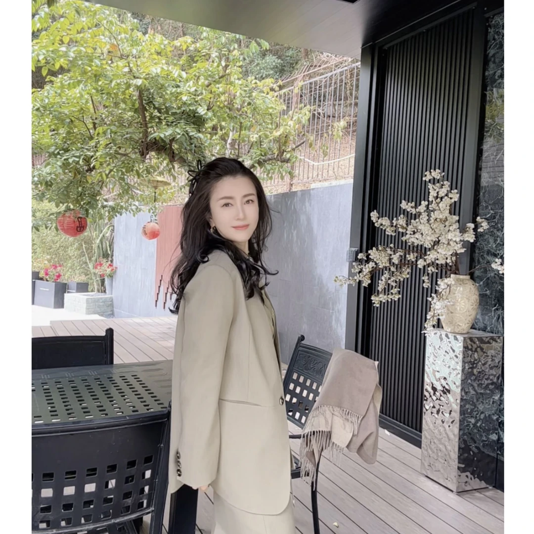 VV&AA 苍翠欲滴 春秋新款时尚气质设计感西装外套 R648