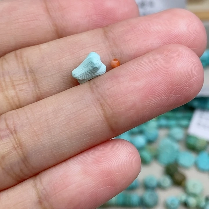 南红玛瑙未镶嵌珠宝奇石