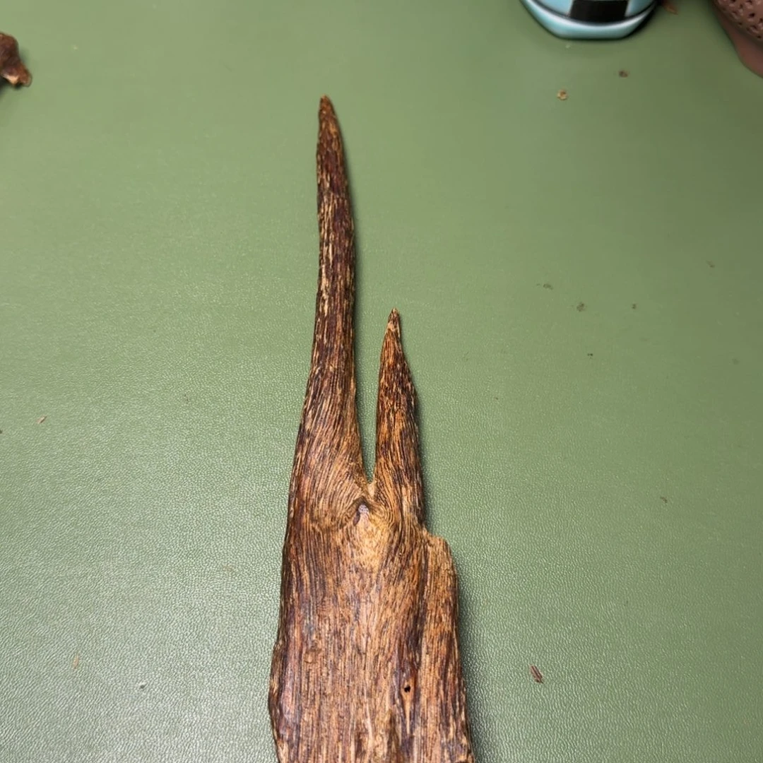 沉香手把件流***N海南天然野尖峰岭沉香红油树心油块料19克