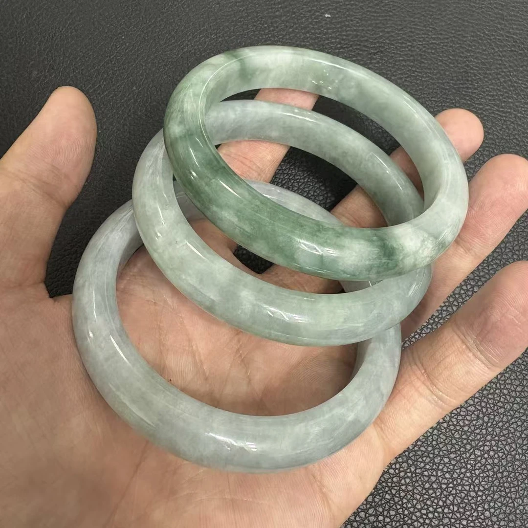 天然a货翡翠飘花手镯 —多样性发一