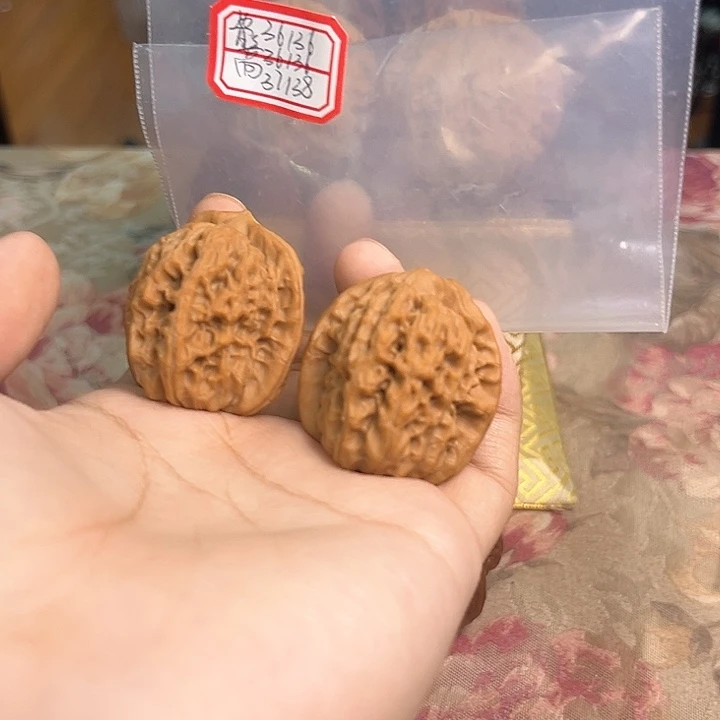 文玩核桃把件非嫁接马老四