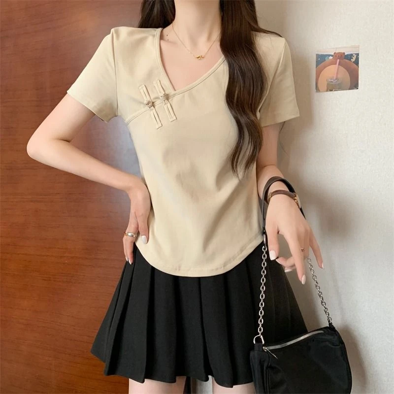大码V领斜扣正肩短袖上衣女夏季微胖妹妹时尚小众新款百搭遮肉T恤