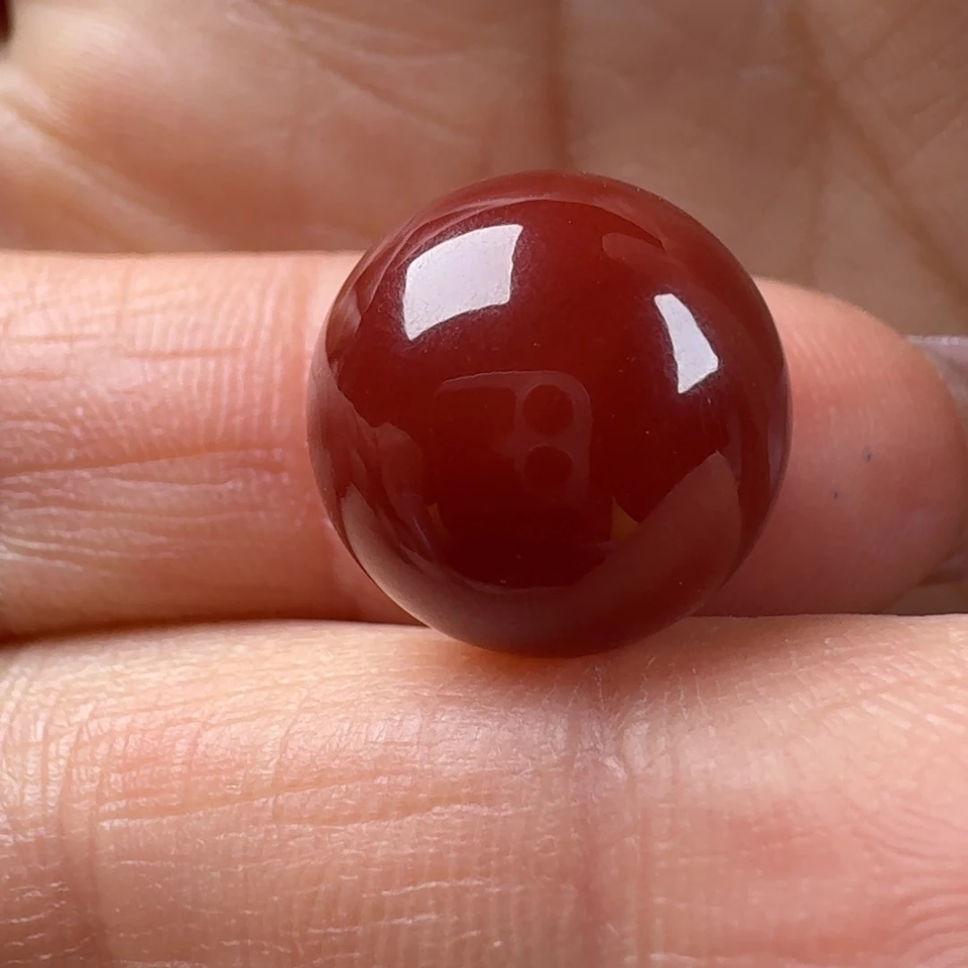 小****南红玛瑙未镶嵌圆珠14.1