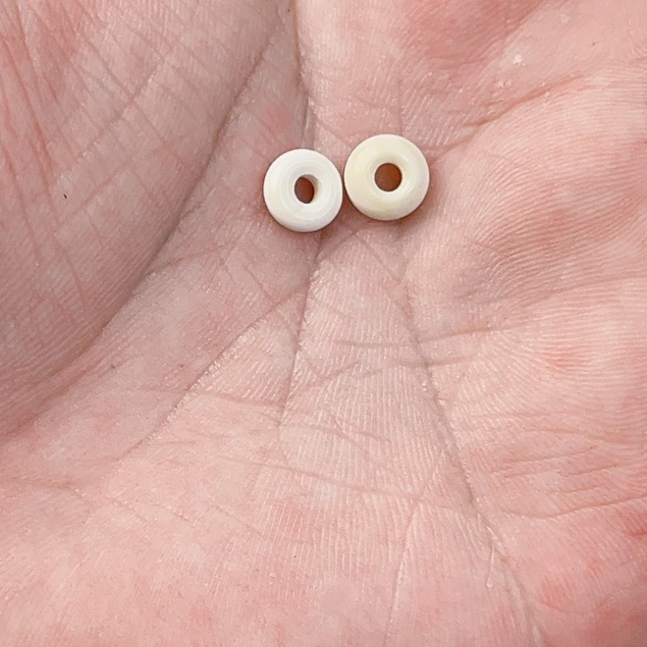 嚭***未镶嵌琥珀珠宝奇石