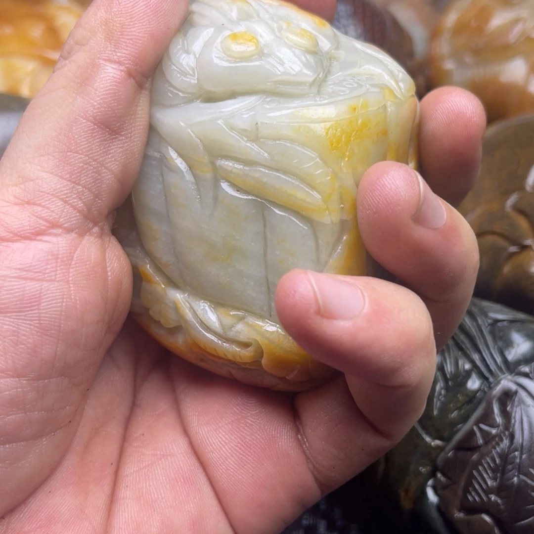 和田玉（糖玉）未镶嵌挂件