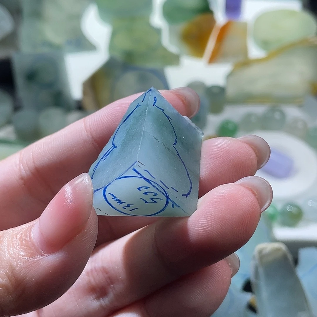 A***M定制翡翠未镶嵌珠子