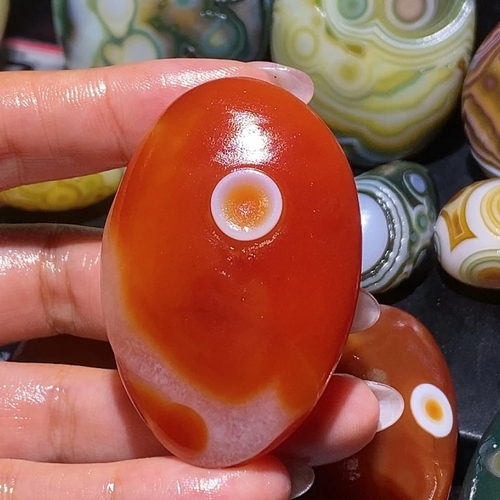 玛瑙/玉髓未镶嵌珠宝奇石80
