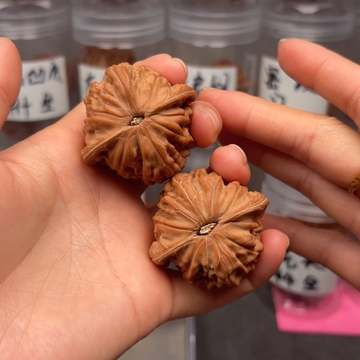 桃核把件44山地磨盘