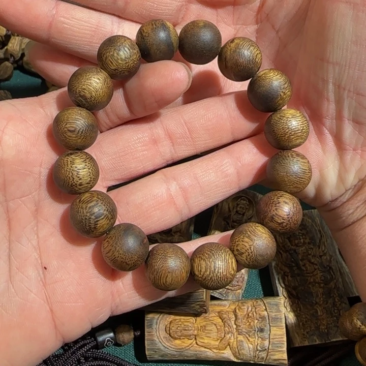 沉香手串海南透顶绿圆珠单圈1.4高货16