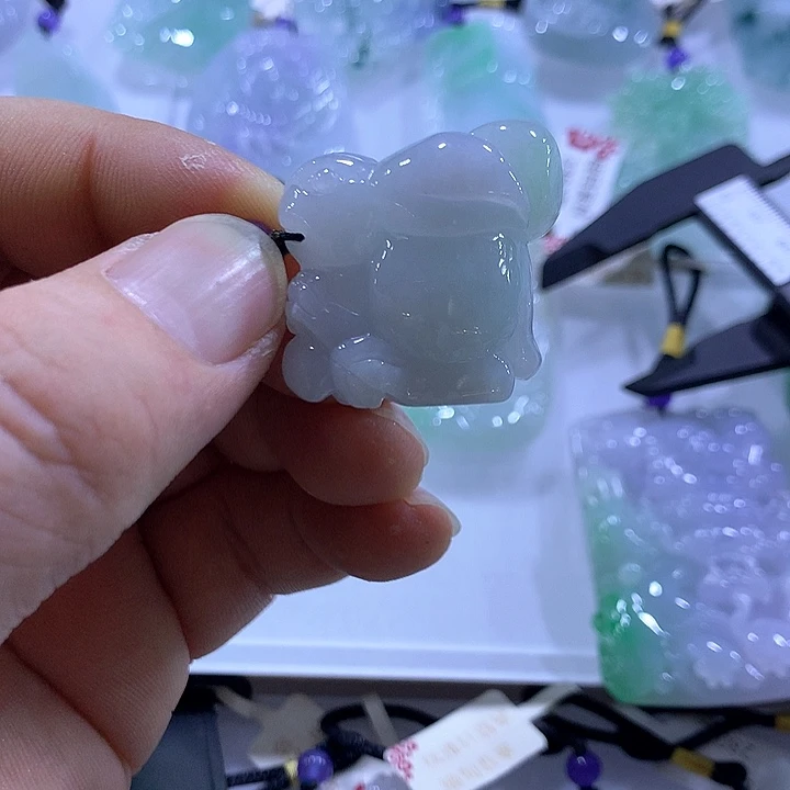 翡翠未镶嵌颈饰天然翡翠A货吊坠