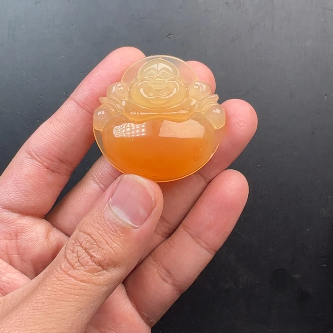 石英质玉（黄龙玉）未镶嵌颈饰