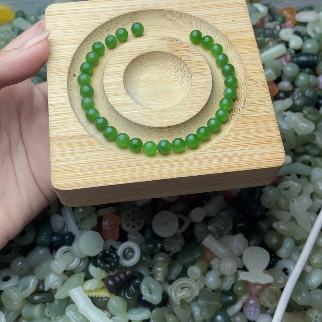 未镶嵌手绳和田玉庄*