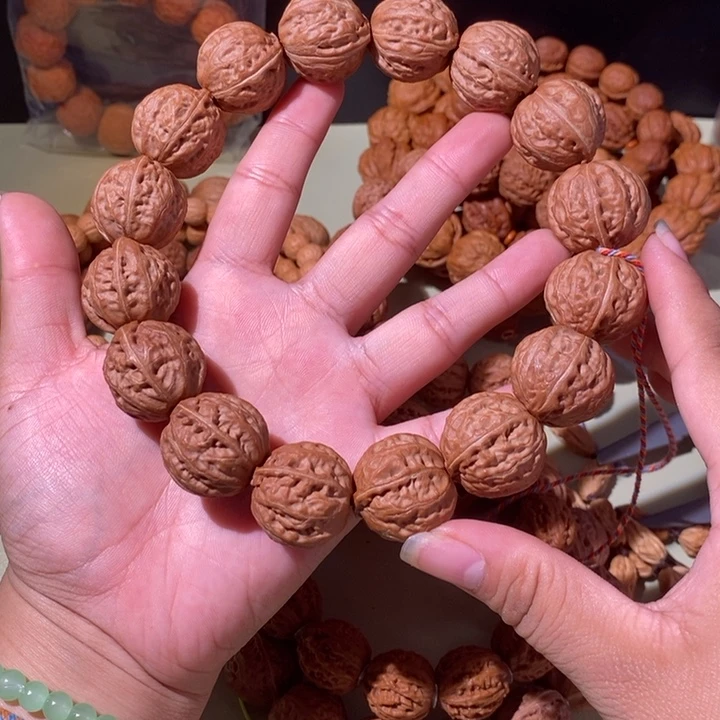 文玩核桃手串……35