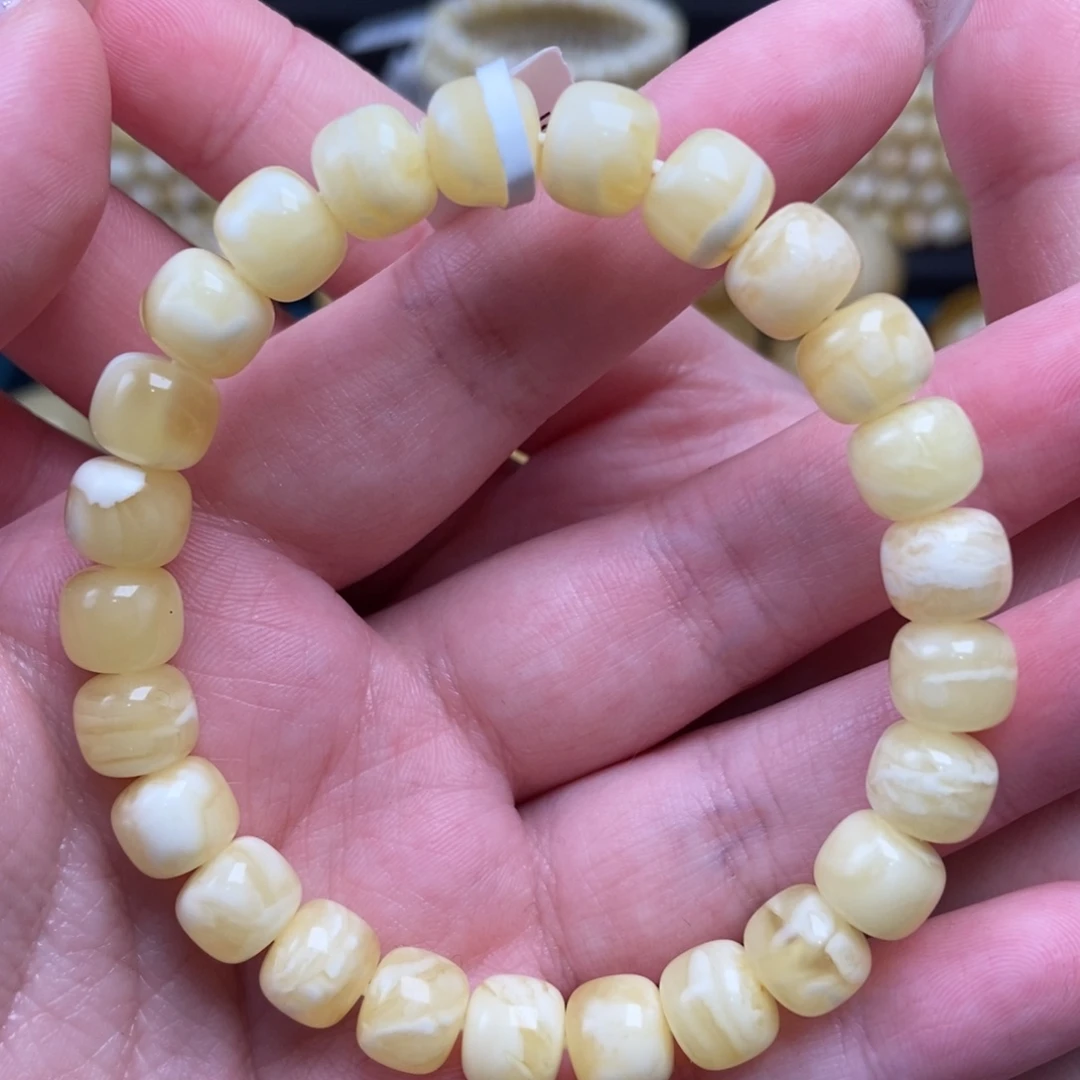 蜜蜡未镶嵌珠宝奇石卡8.6