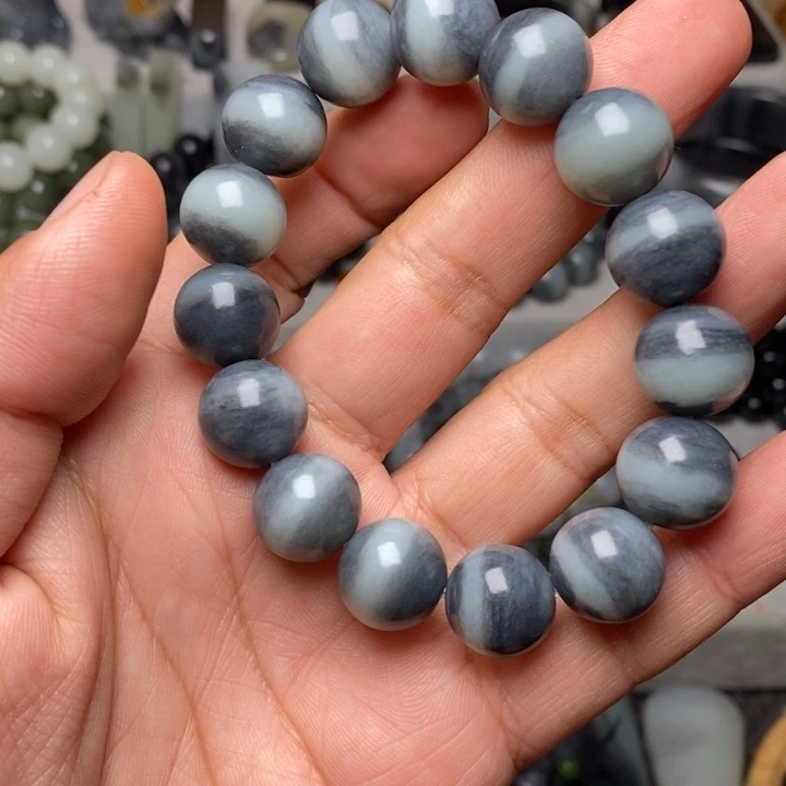 木***…和田玉未镶嵌挂件