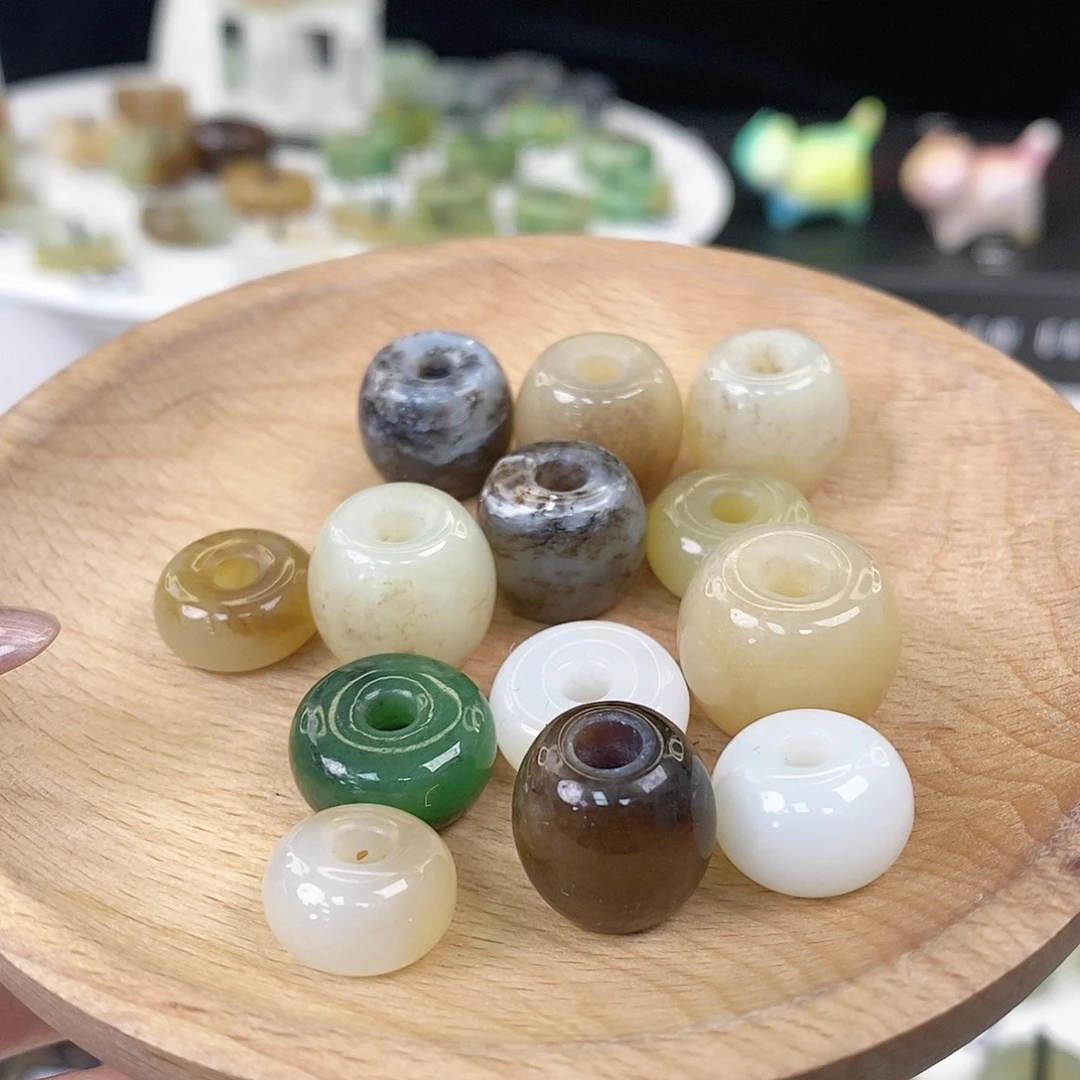 未镶嵌戒指和田玉（糖玉）Q108珠子不退换