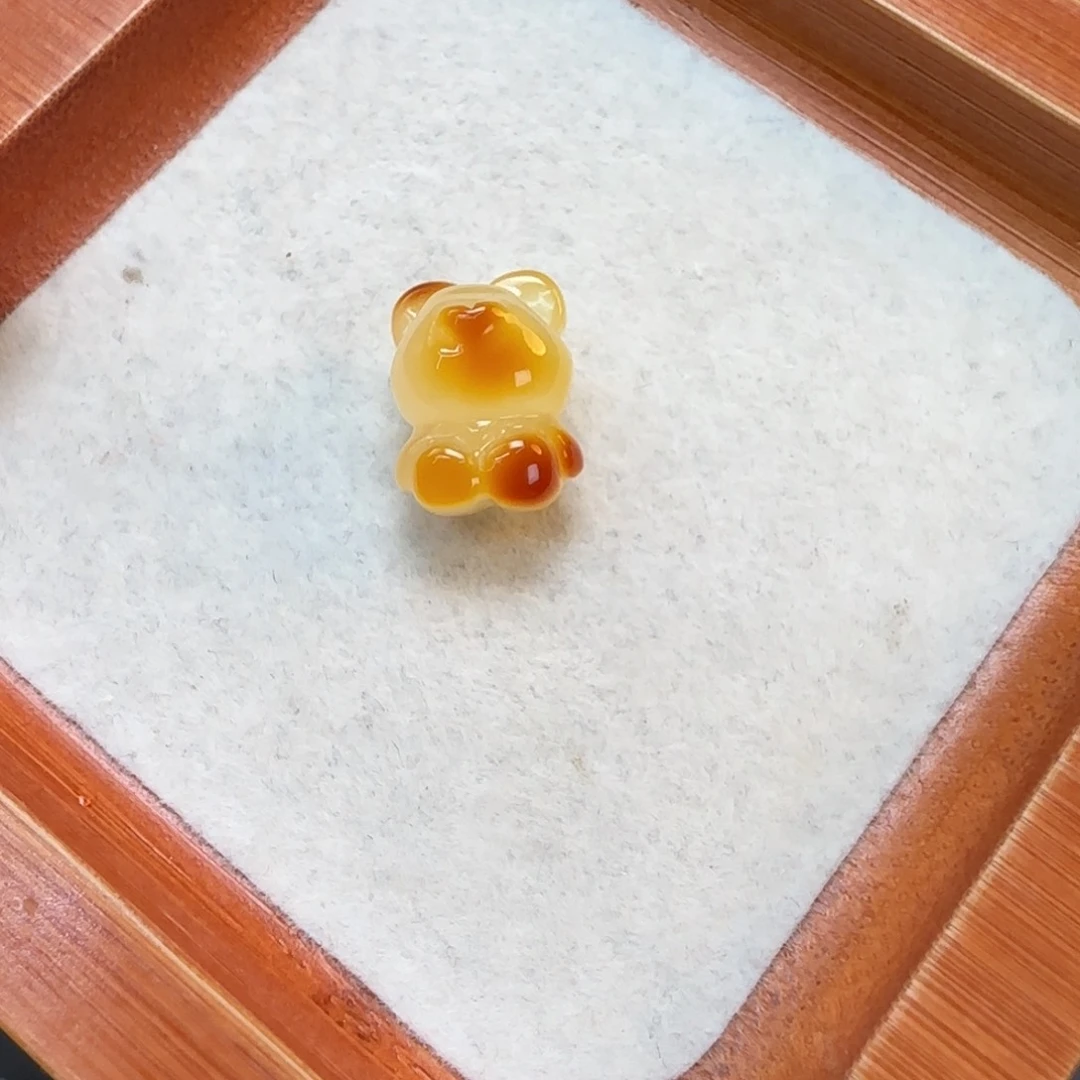 琥珀未镶嵌珠宝奇石定制