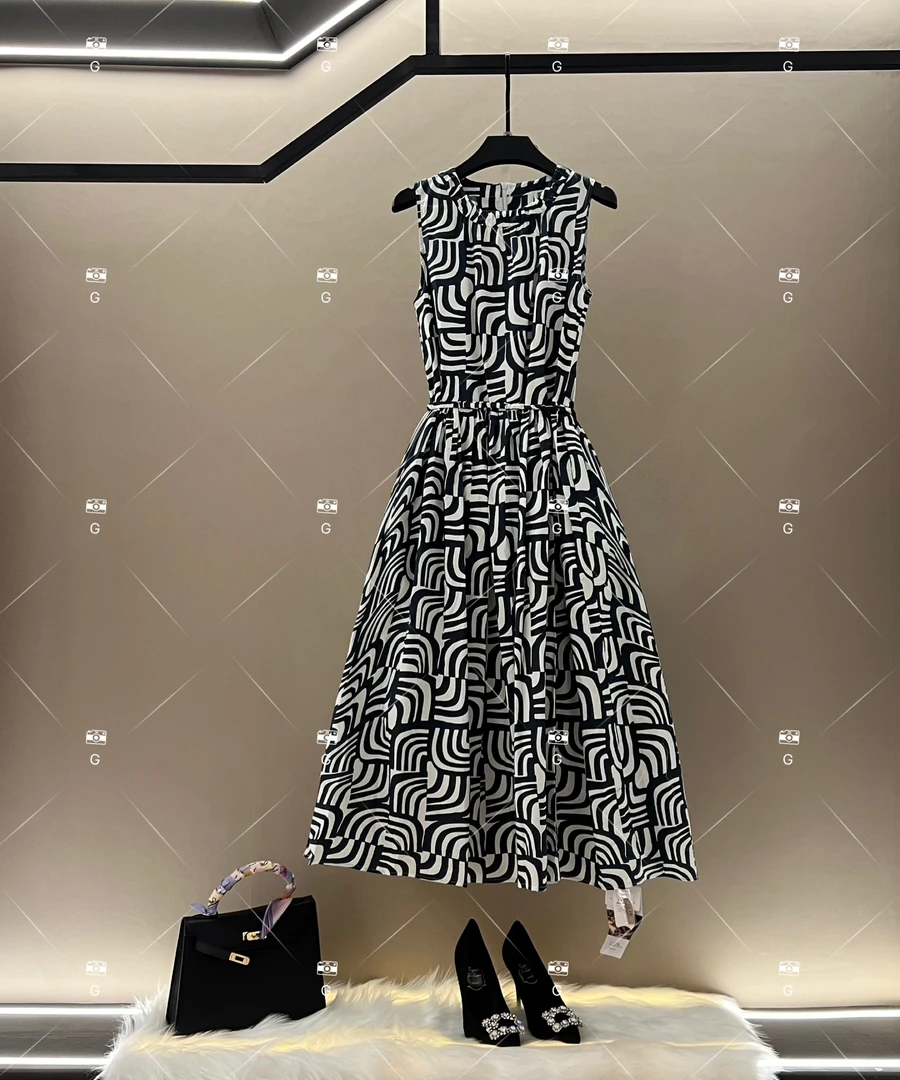 【L姐】夏季新款复古时尚百搭印花无袖连衣裙 H-718