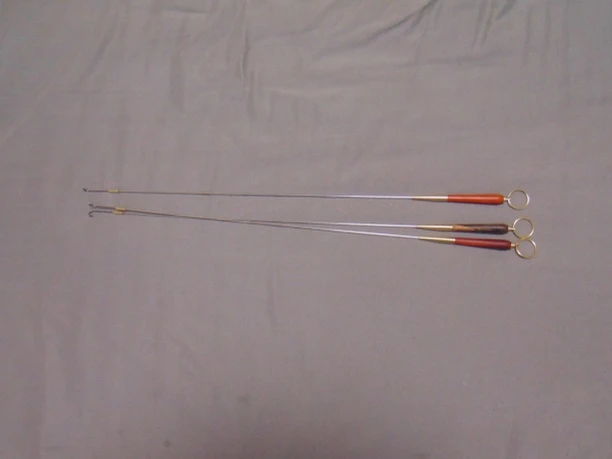 檀木加黄铜手柄 可旋转 带倒刺可换钩头