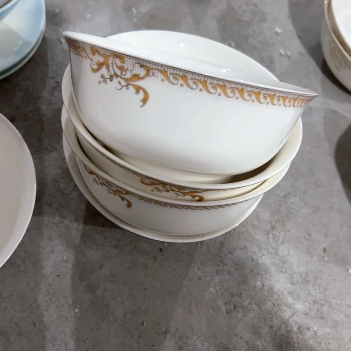 瓷金色花卉6寸平角3个