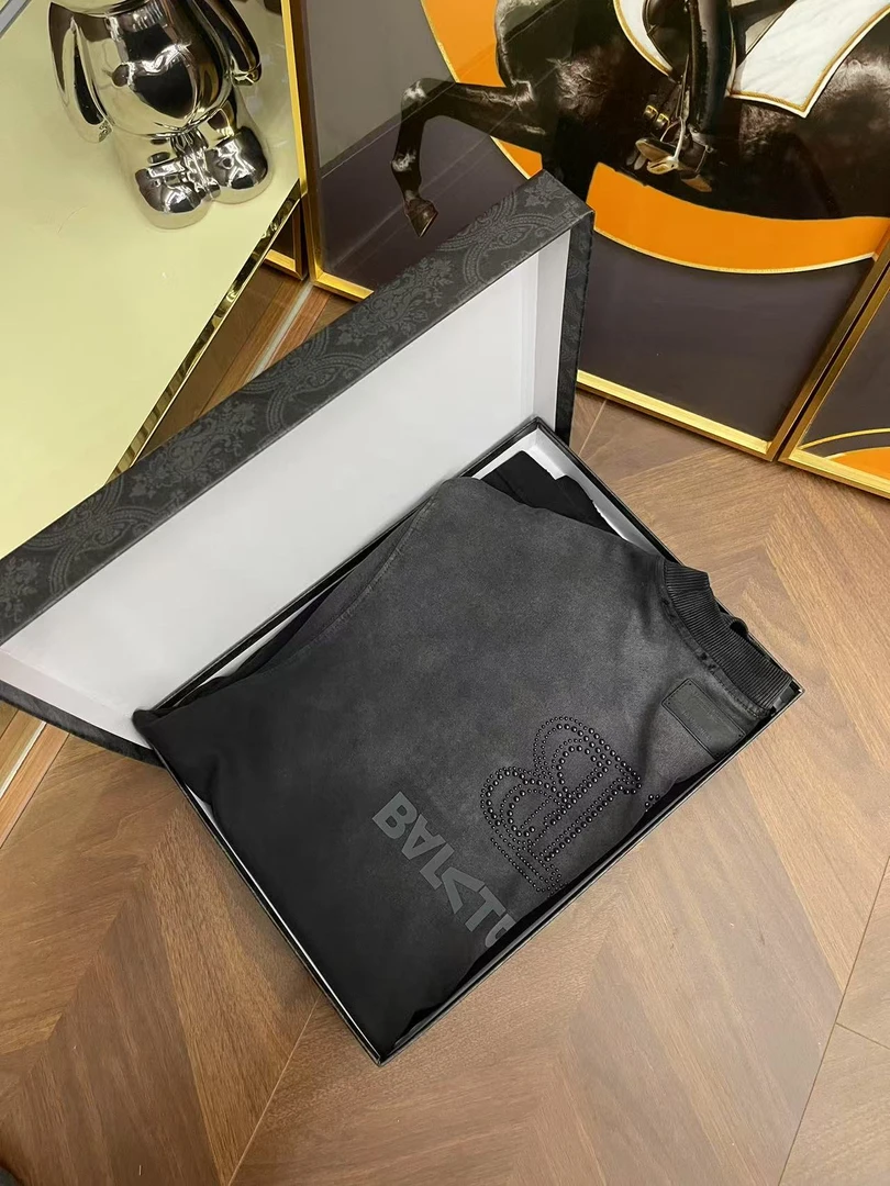 【高端潮牌】水洗炒色钉珠巴家前后款短袖6632