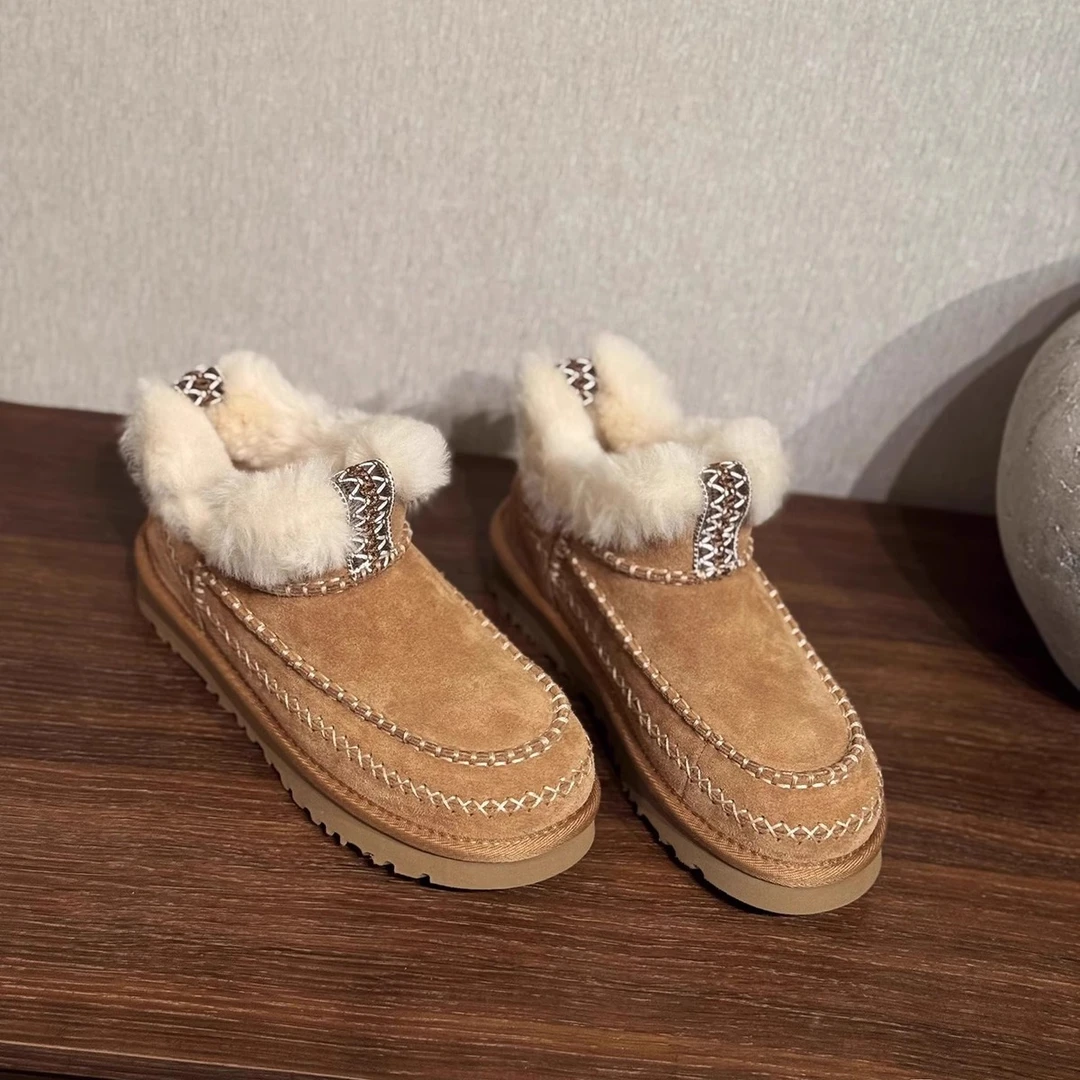 【澳门专柜正品】真皮牛反绒磨砂加绒雪地靴女刺绣羊皮毛一体勃肯鞋