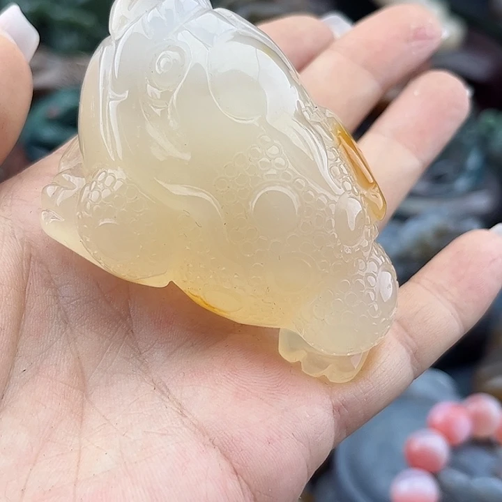 玛瑙手饰未镶嵌太*张