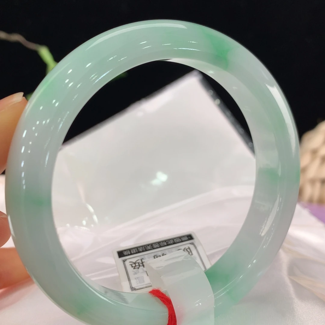 翡翠手镯未镶嵌111-2392