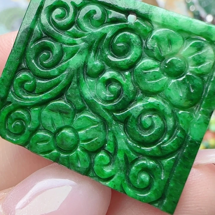 翡翠未镶嵌颈饰天然A货968