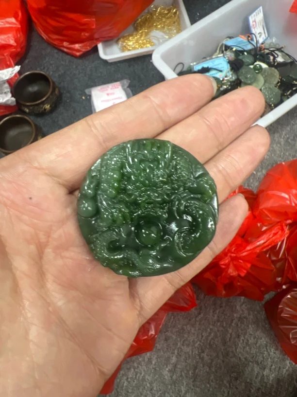 和田玉碧玉牌子龙牌拍一发一多样性发货