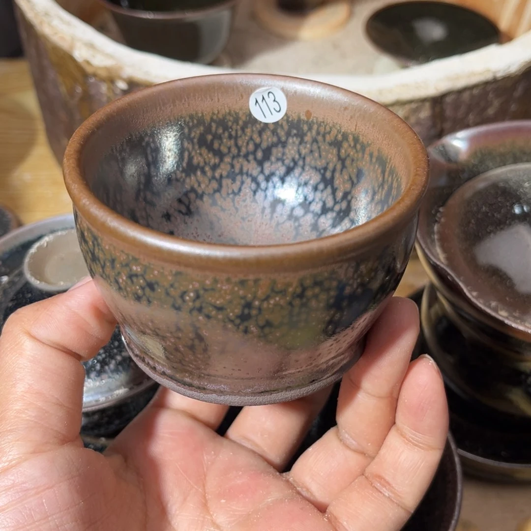 茶盏义兴龙窑坚持真柴烧