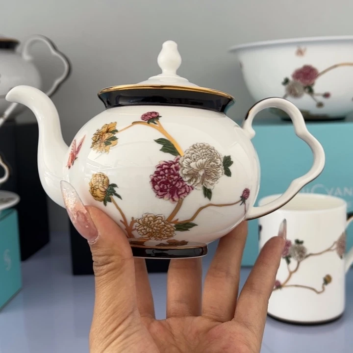 瓷片花开富贵小茶壶