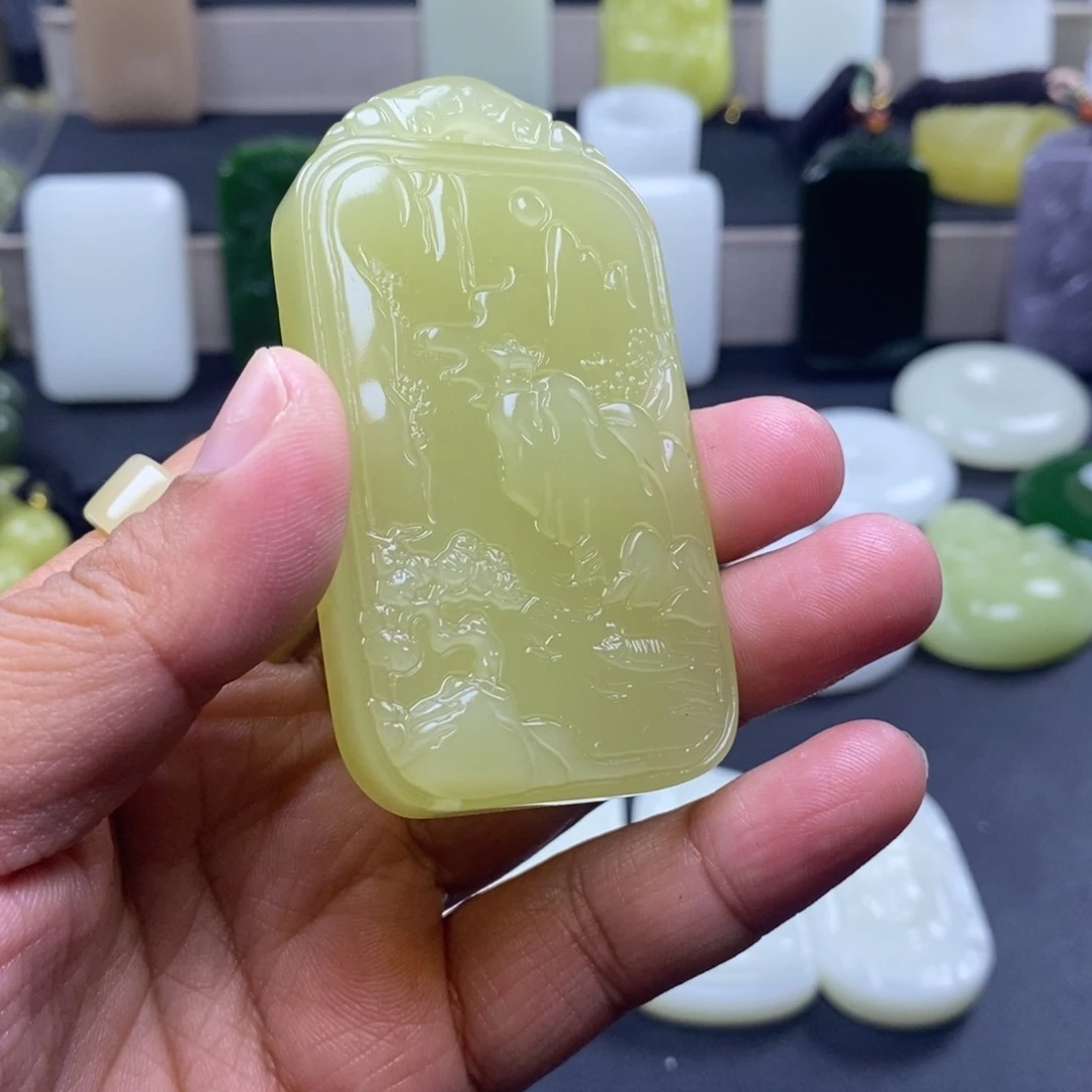 和田玉未镶嵌颈饰