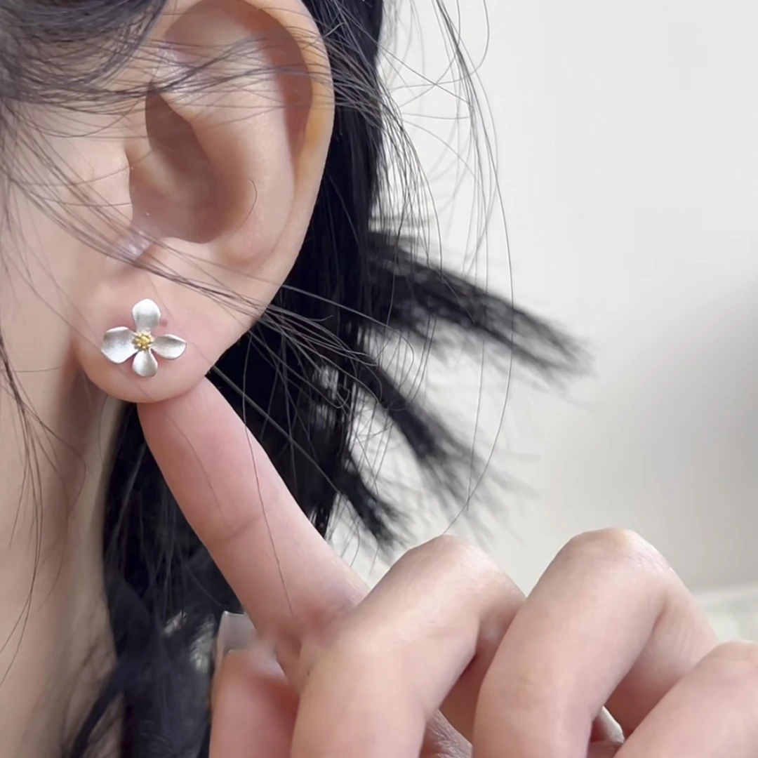 925银耳饰 S925银桂花耳钉优雅耳环女复古金色睡觉免摘爆款女